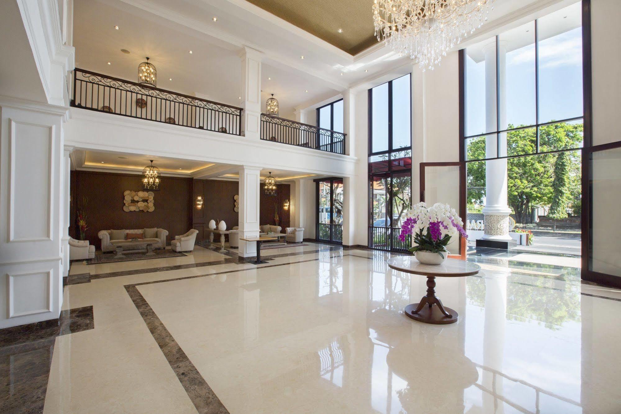 Grand Palace Hotel Sanur - Bali Buitenkant foto
